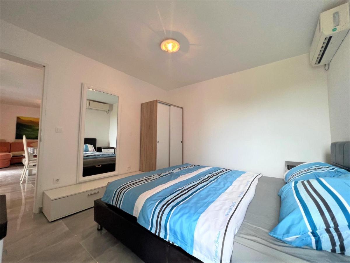 Apartments Melek Medulin Kültér fotó