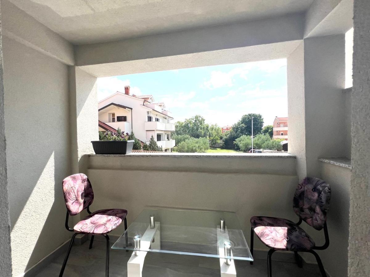 Apartments Melek Medulin Kültér fotó